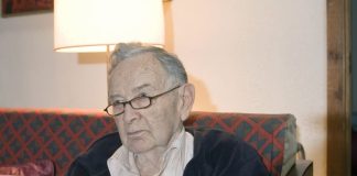 Miloš je tokom rata u Bosni u svojoj kući krio sinove komšije muslimana: Održavao im baštu kad su izbegli u Italiju, a kad je umro, na sahrani se pojavili… Miloš je tokom rata u Bosni u svojoj kući krio sinove komšije muslimana: Održavao im baštu kad su izbegli u Italiju, a kad je umro, na sahrani se pojavili… - featured image