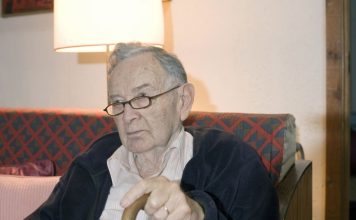 Miloš je tokom rata u Bosni u svojoj kući krio sinove komšije muslimana: Održavao im baštu kad su izbegli u Italiju, a kad je umro, na sahrani se pojavili… Miloš je tokom rata u Bosni u svojoj kući krio sinove komšije muslimana: Održavao im baštu kad su izbegli u Italiju, a kad je umro, na sahrani se pojavili… - featured image