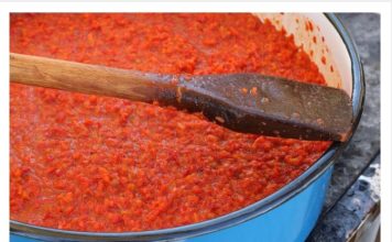 BOLJI RECEPT ZA AJVAR NEĆETE NIGDJE NAĆI: Tajna je u 1 sastojku! BOLJI RECEPT ZA AJVAR NEĆETE NIGDJE NAĆI: Tajna je u 1 sastojku! - featured image