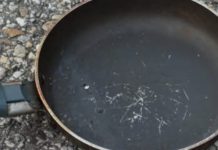 Izgrebana tava će biti kao nova: Sve što vam treba je 1 proizvod koji svi imaju u svojoj kuhinji! Izgrebana tava će biti kao nova: Sve što vam treba je 1 proizvod koji svi imaju u svojoj kuhinji! - featured image