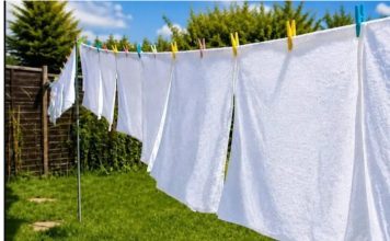 UBACILA JE OVO U MAŠINU ZA VEŠ I PEŠKIRI NIKAD NISU BILI BJELJI: Nije mogla da vjeruje svojim očima! UBACILA JE OVO U MAŠINU ZA VEŠ I PEŠKIRI NIKAD NISU BILI BJELJI: Nije mogla da vjeruje svojim očima! - featured image