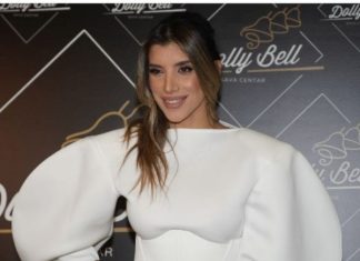 UDAJE SE JOVANA PAJIĆ-OVAJ POZNATI PJEVAČ joj vratio osmijeh na lice….NAKON ŠTO JE ŠAOPŠTILA vijest MARIJI ona je istjerala iz kuće….POGELDAJTE taj haos DA LI JE OVO NORMALNO(VIDEO) UDAJE SE JOVANA PAJIĆ-OVAJ POZNATI PJEVAČ joj vratio osmijeh na lice….NAKON ŠTO JE ŠAOPŠTILA vijest MARIJI ona je istjerala iz kuće….POGELDAJTE taj haos DA LI JE OVO NORMALNO(VIDEO) - featured image